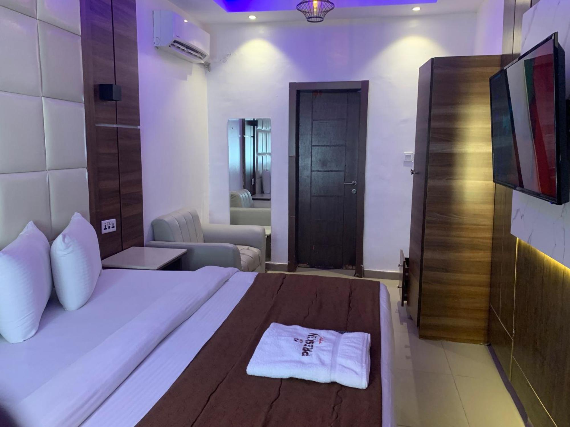Presken Hotel @Oniru Lagos Buitenkant foto