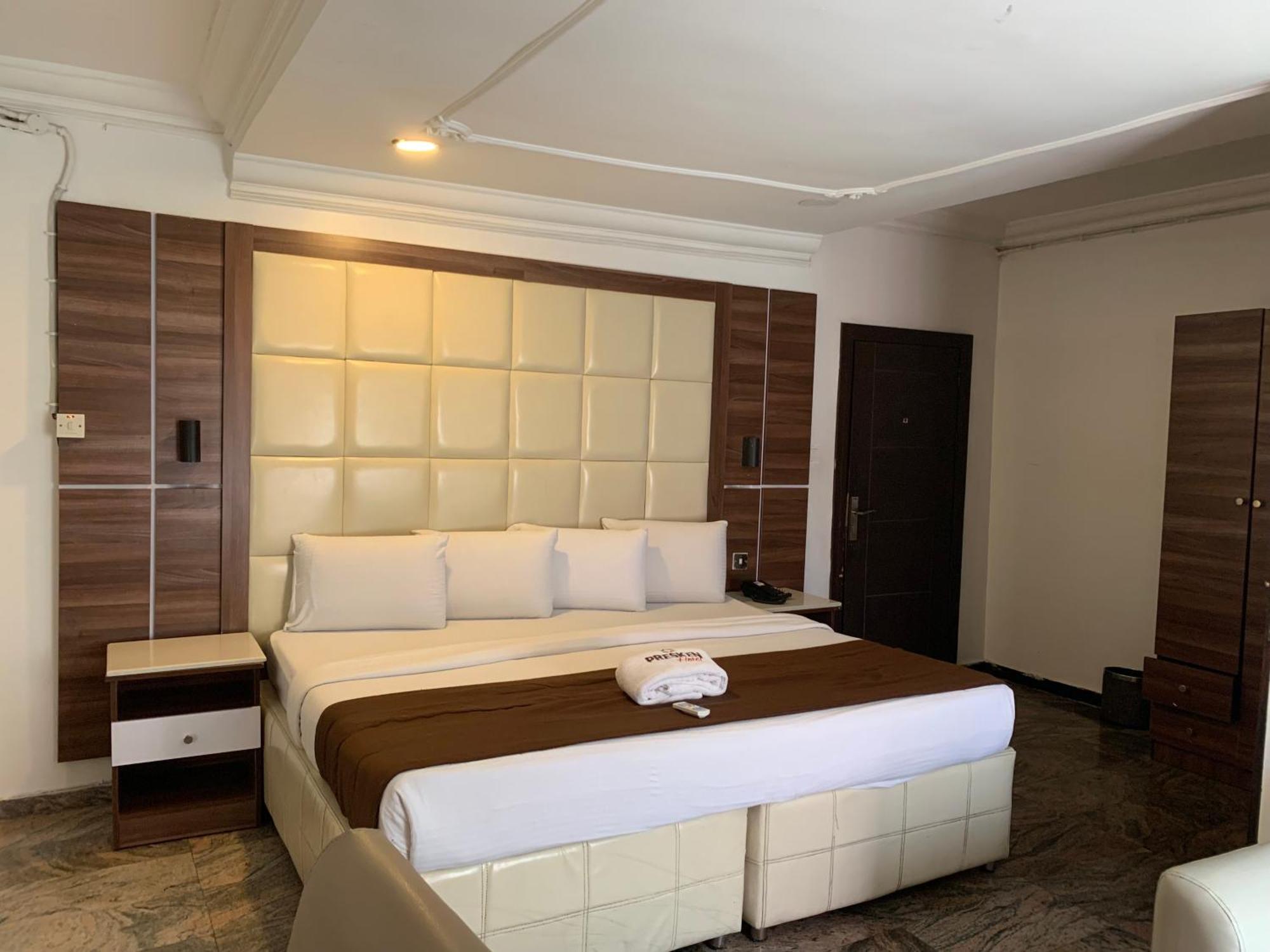 Presken Hotel @Oniru Lagos Buitenkant foto